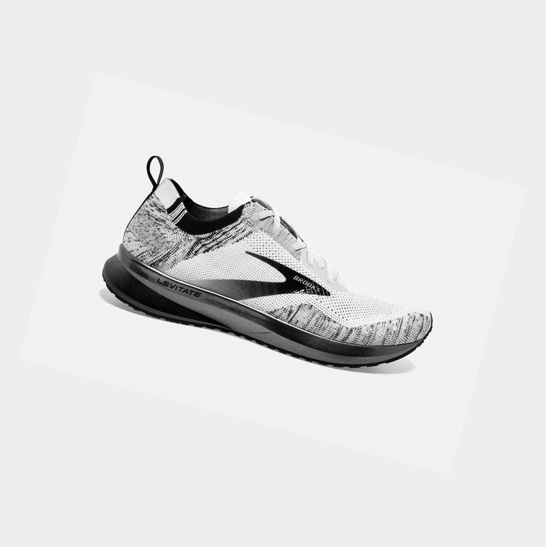 Brooks Levitate 4 Women\'s Road Running Shoes White / Black | SUKW-58102